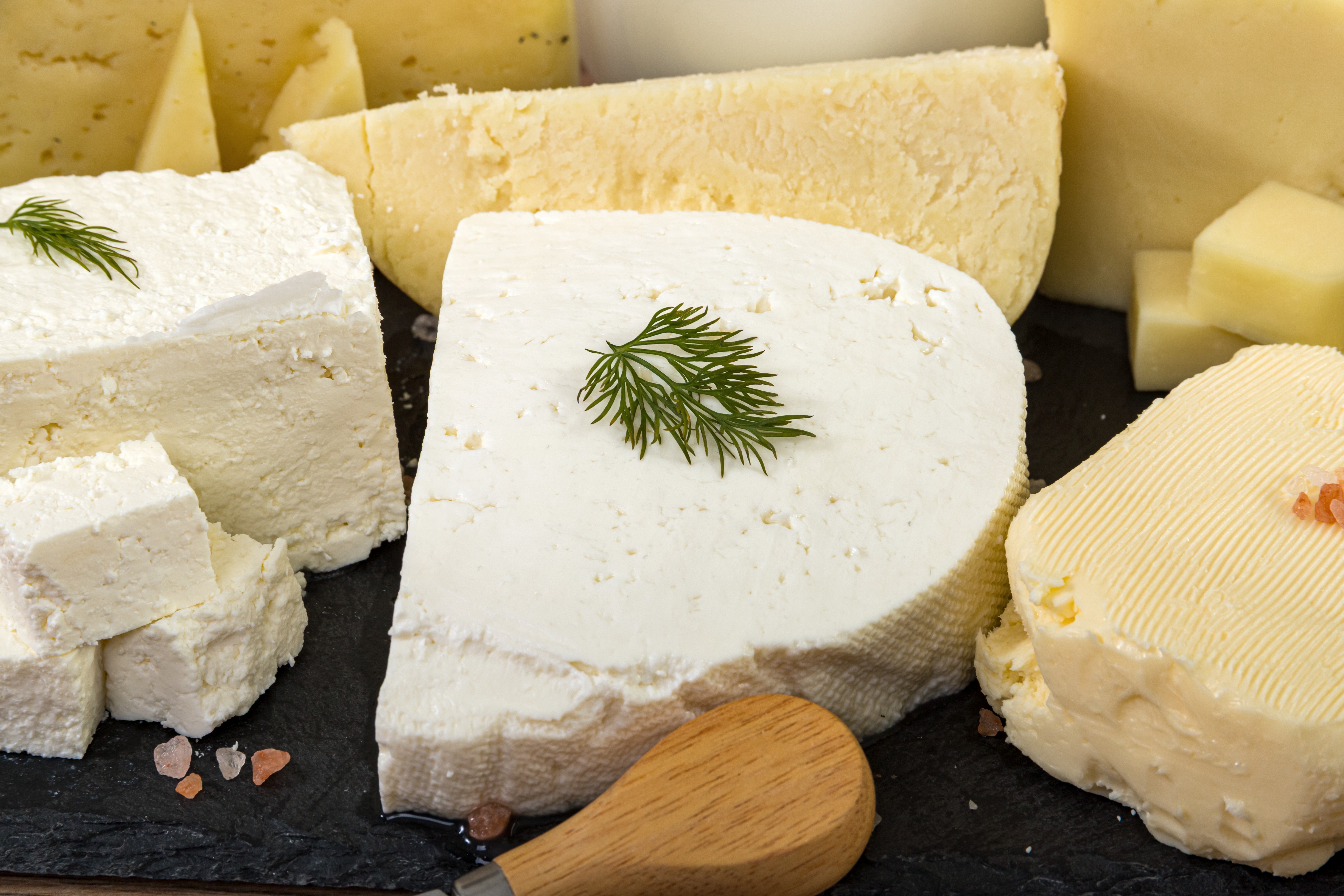 Telemea proaspătă din lapte de vacă