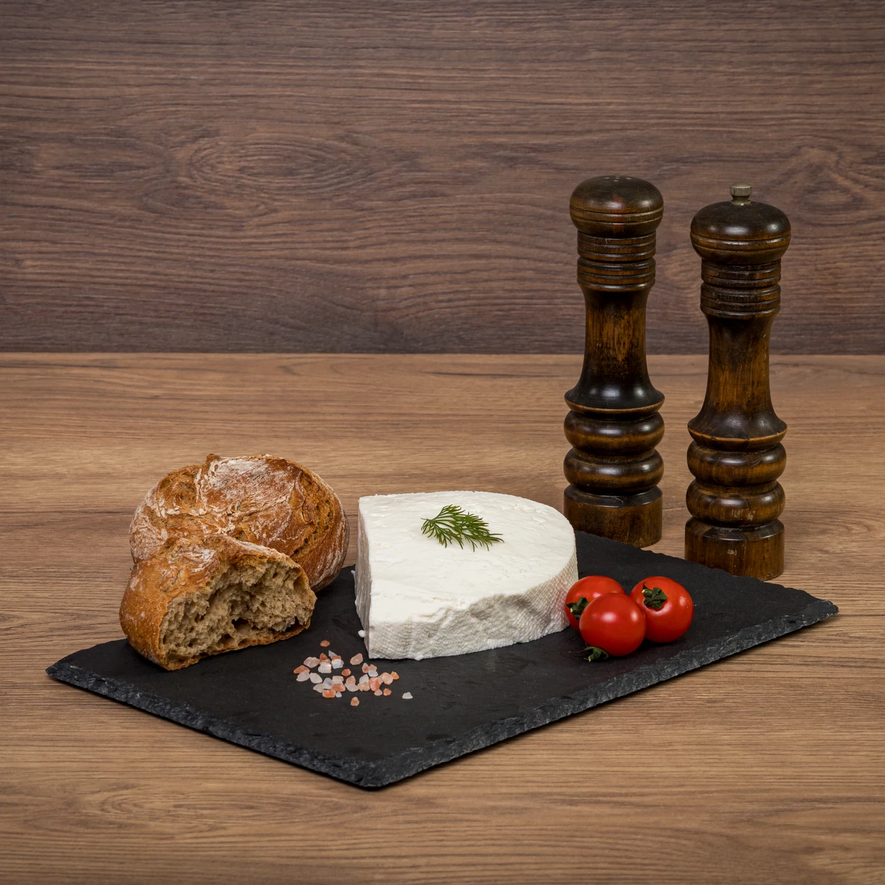 Telemea proaspătă din lapte de vacă