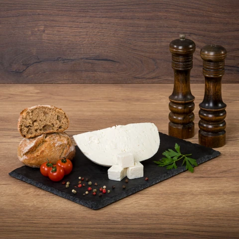 Urdă dulce din zer de vacă