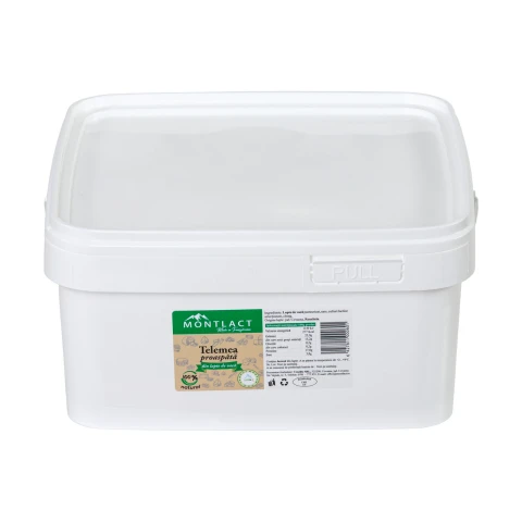 Telemea proaspătă din lapte de vacă